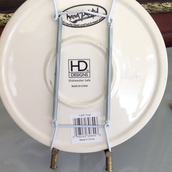 Hand Painted Trivet of 3 Bakers - Picture 4 of 5